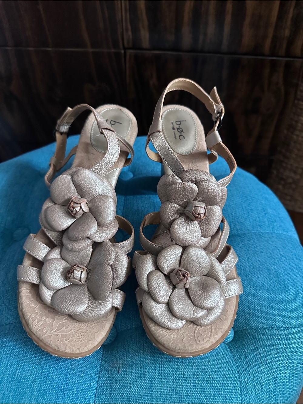 b.o.c. Women's Floral Leather T-Strap Sandals in Taupe